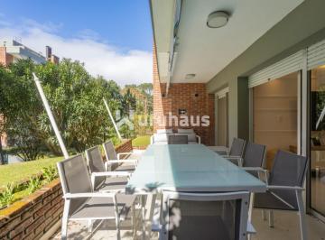 Foto1 · Venta Departamento Playa Mansa 4 Dorm. Green Leaves