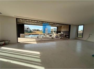 Casa · 406m² · 4 Dormitorios · Casa - El Yacht