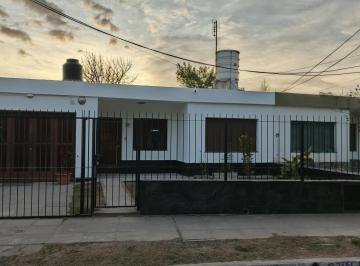Foto · Alquilo Casa Arguello, Silvano Funes 2 Dorm. con Patio, Imp. Incluidos