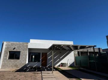 Casa de 3 ambientes, Rodeo de la Cruz · Venta Casa Las Cortaderas III Dos Dorm.