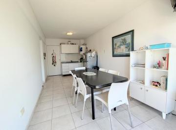 Departamento de un dormitorio en venta con balcón  Rosario Echesortu · Departamento de un Dormitorio en Venta con Balcón - Vera Mújica y 3 de Febrero - Rosario, Echesortu