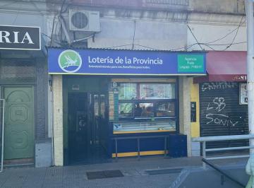 Local comercial · 50m² · 2 Ambientes · Local Lomas Loria y Meeks