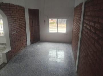 Casa · 100m² · 4 Ambientes · 1 Cochera · Venta Casa
