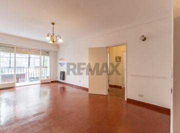 Departamento · 95m² · 4 Ambientes · Venta Depto. 4 Amb C/balcón - Dependencia - Caballito