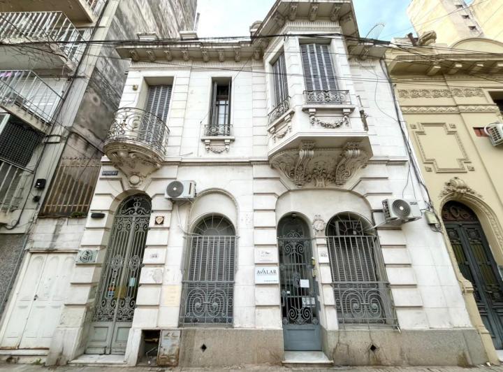 Casa · 92m² · 7 Ambientes