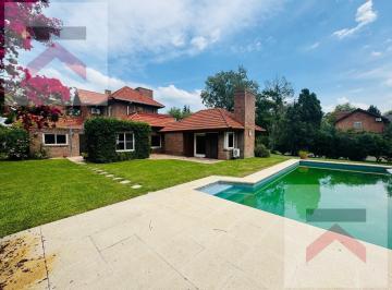 Casa · 265m² · 5 Ambientes · 1 Cochera · Casa 3 Dorm Impecable Doble Lote Piscina Apta Credito en Los Cardales Country Club Golf