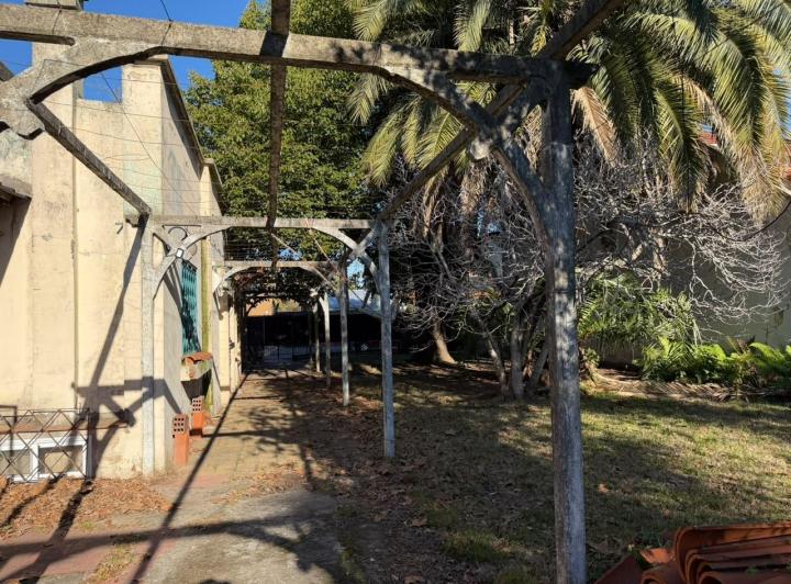 Terreno · 588m²