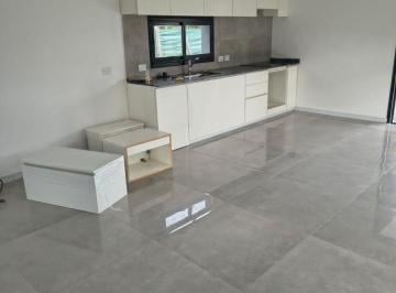 Casa de 5 ambientes, Pilar · Casa de 600 m² con 3 Dorm. en Venta en San Ramón