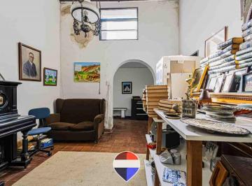 Casa · 250m² · 4 Ambientes · Casa en Venta en La Plata