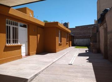 Casa de 4 ambientes, Godoy Cruz · Casa en Alquiler 3 Habitaciones, Godoy Cruz, Mendoza.