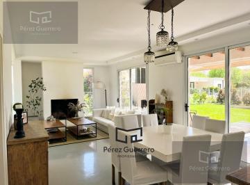 Casa · 208m² · 5 Ambientes · 2 Cocheras · Casa en Venta en Haras Santa Maria con 3 Dorm. y Pileta Climatizada - Consultar Financiación