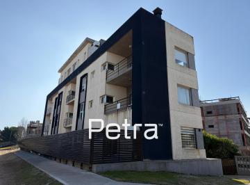 Departamento · 50m² · 3 Ambientes · 1 Cochera · Departamento en Venta en Pinamar - Mar de Ostende a m del Mar