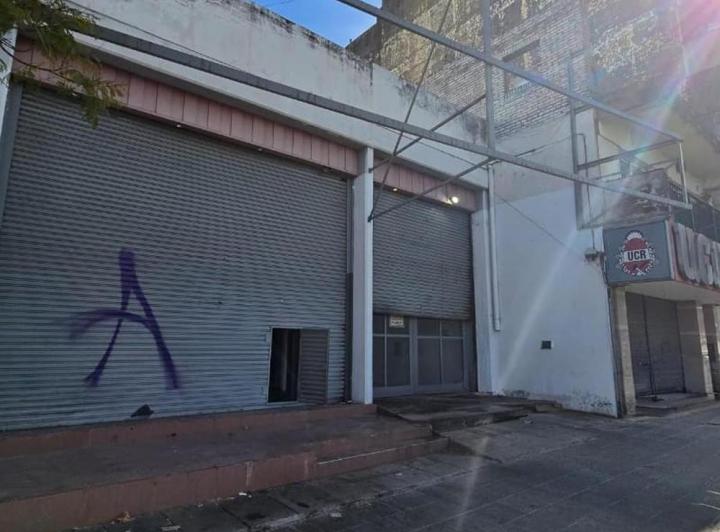 Bodega-Galpón · 235m²