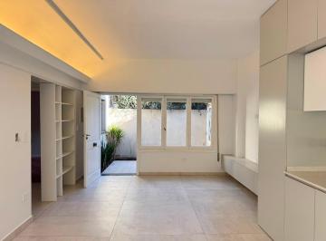 Casa de 5 ambientes, Rosario · Casa de Pasillo con Terraza y Quincho