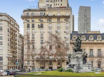Departamento · 357m² · 6 Ambientes · 2 Cocheras · Piso en Venta en Recoleta Amplia Recepción Toilette 4 Dorm. 2 Baños Balcón 2 Cocheras