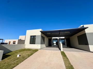 Casa de 3 ambientes, Córdoba · Dupelx Docta 2 Dormitorio y 2 Baños Completos