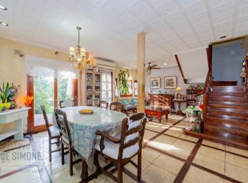 Casa · 190m² · 6 Ambientes · 2 Cocheras · Venta Casa con Jardín y Pileta en Villa Ballester