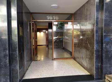 Departamento · 25m² · 1 Ambiente · Departamento 1 Amb a La Calle con Balcón Saliente