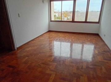 Departamento · 65m² · 2 Dormitorios · 1 Cochera · Openhouse Alquila Departamento en Ciudad.