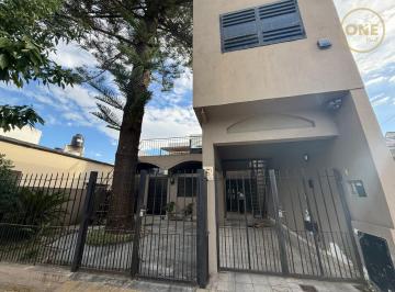 Casa · 280m² · 9 Ambientes · 2 Cocheras · Casa en Tolosa