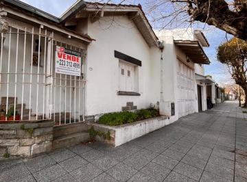 Casa de 3 ambientes, Mar del Plata · Venta de Casa de 3 Ambientes en Esquina con Amplio Garage y Quincho