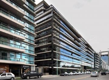 Oficina comercial · 275m² · 2 Cocheras · Excelente Oficina en Alquiler en Madero Center. Impecable.