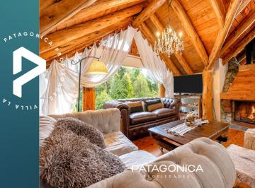 Casa · 272m² · 5 Ambientes · 2 Cocheras · Venta Casa 272 m², en Península Manzano, Villa La Angostura