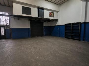 Bodega-Galpón · 180m² · Galpon con Departamento