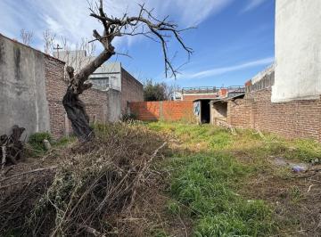 Terreno · 90m² · 4 Ambientes · Casa a Reciclar en Quilmes en Venta, Oportunidad