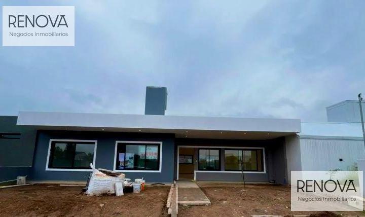 Casa · 252m² · 6 Ambientes · 1 Cochera