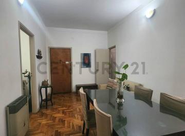 PH · 62m² · 3 Ambientes · 1 Cochera · Venta PH 3 Ambientes con Patio, Cochera, en Almagro