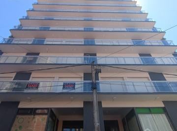 Departamento · 57m² · 3 Ambientes · 1 Cochera · Departamento 3 Amb C/cochera Cubierta, ubicación Optima! Vista Al Mar.