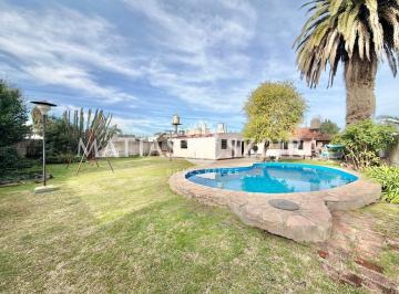 Casa · 140m² · 4 Ambientes · 4 Cocheras · Casa 3 Ambientes Ituzaingó Sur