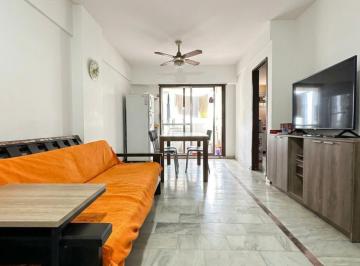 Departamento · 75m² · 5 Ambientes · Departamento en República de La Sexta