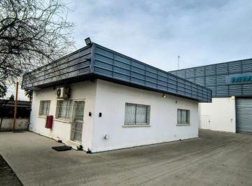 Bodega-Galpón de 4 ambientes, Luzuriaga · Galpón en Alquiler de 1500 m² Ubicado en Luzuriaga