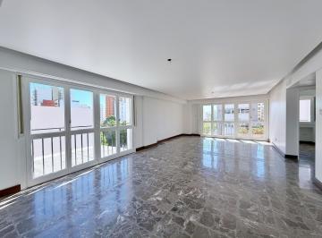 Departamento · 200m² · 7 Ambientes · 1 Cochera · Departamento de 3 Dorm. en Venta en La Plata