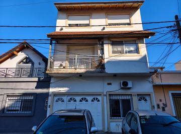 PH · 99m² · 3 Ambientes · 1 Cochera · Venta de PH, 2 Dorm., Cochera Cubierta en Munro.