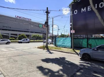 Local comercial · 120m² · Local en Esquina Frente a Unicenter