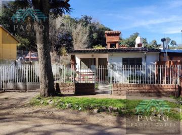 Casa · 136m² · 5 Ambientes · 2 Cocheras · Casa en Venta en B° El Caracol Río Ceballos, Córdoba.