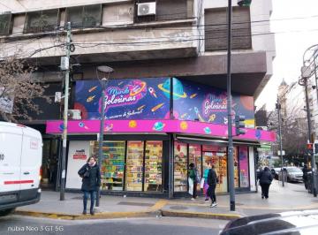 Local comercial , Balvanera · Av Corrientes Esquina Azcuenaga, en El Corazon del Once