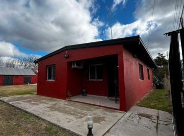 Casa de 6 ambientes, Berisso · Venta de Casa de 2hab con Amplio Parque, Pileta y Quincho con Parilla. Los Talas