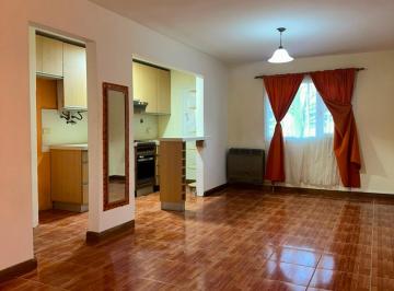 Departamento · 69m² · 4 Ambientes · Hermoso Alquiler de 3 Habitaciones C/placard