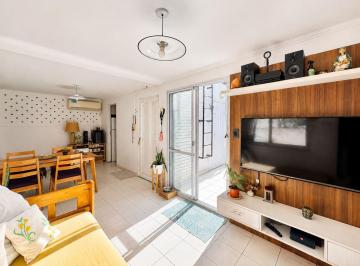 PH · 59m² · 3 Ambientes · Venta Casa de Pasillo por Escalera en Pichincha, Apto Crédito