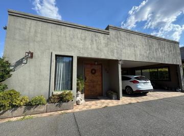 Casa · 313m² · 7 Ambientes · 4 Cocheras · Venta Casa en Una Planta B°cdo Bella Vista Chico