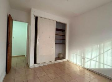 PH · 42m² · 2 Ambientes · Departamento PH en Alquiler en Remedios de Escalada, Lanús, G. B. a. Zona Sur
