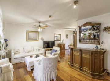 Casa · 226m² · 6 Ambientes · 1 Cochera · Venta Casa 6 Ambientes en Martínez