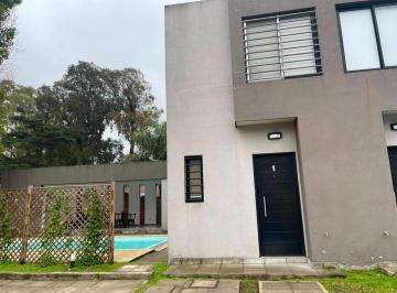Casa · 60m² · 3 Ambientes · 1 Cochera · Dúplex en Alquiler 3 Ambientes con Cochera