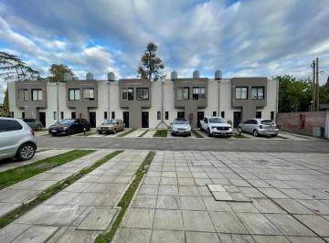 Casa · 60m² · 3 Ambientes · 1 Cochera · Dúplex en Alquiler 3 Ambientes con Cochera