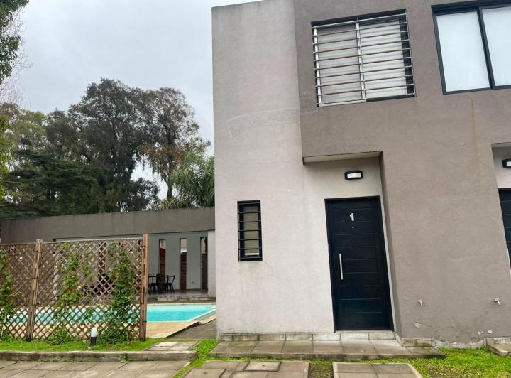 Casa · 60m² · 3 Ambientes · 1 Cochera