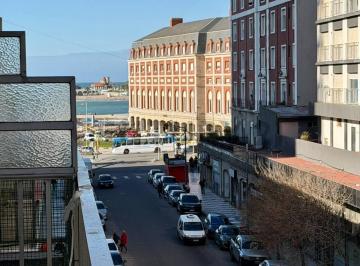 Departamento · 26m² · 1 Ambiente · Monoambiente con Balcón a La Calle y Vista Al Mar | Centro | Mar del Plata